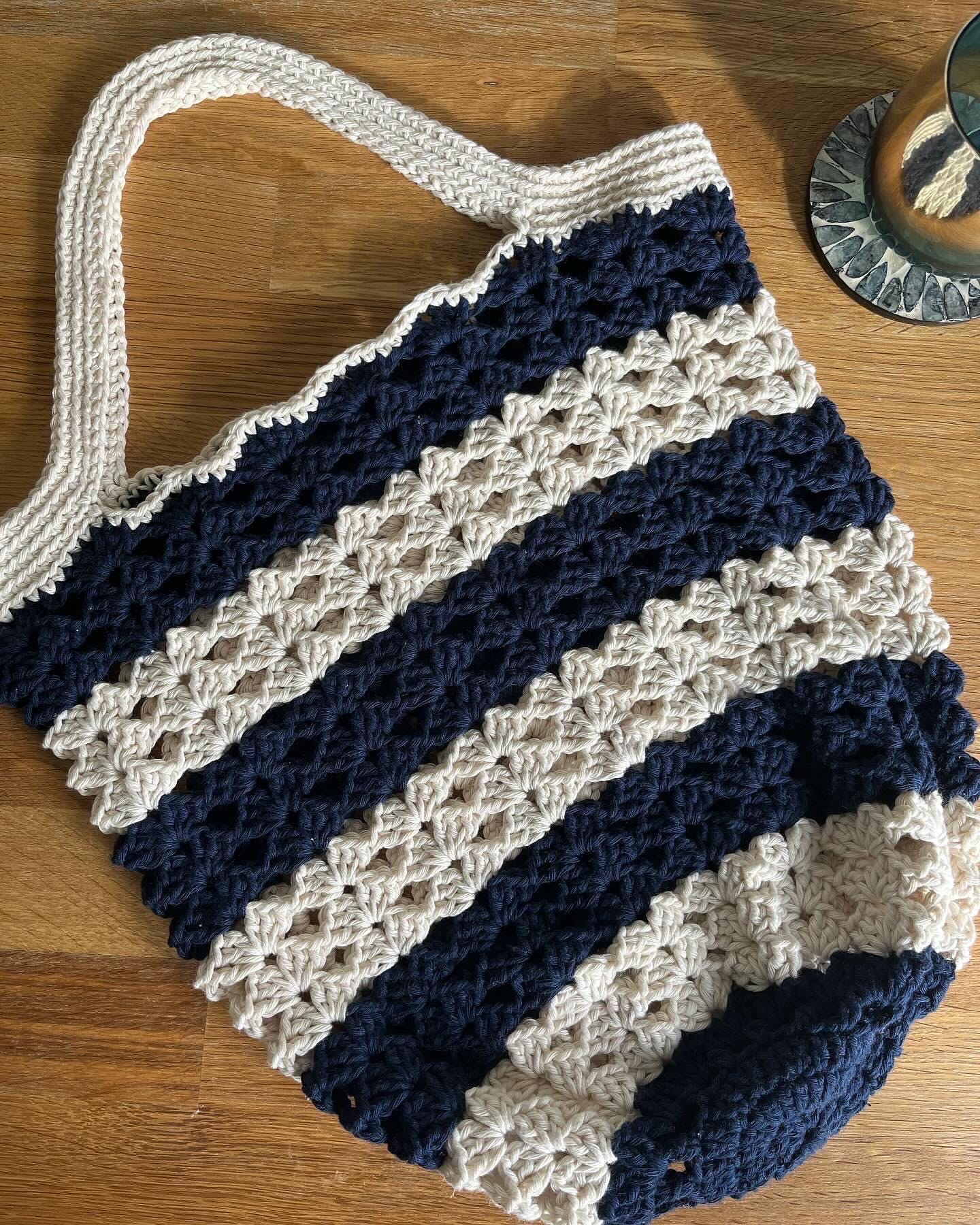 Market bag crochet kit - perfect gift for crafty beginners!