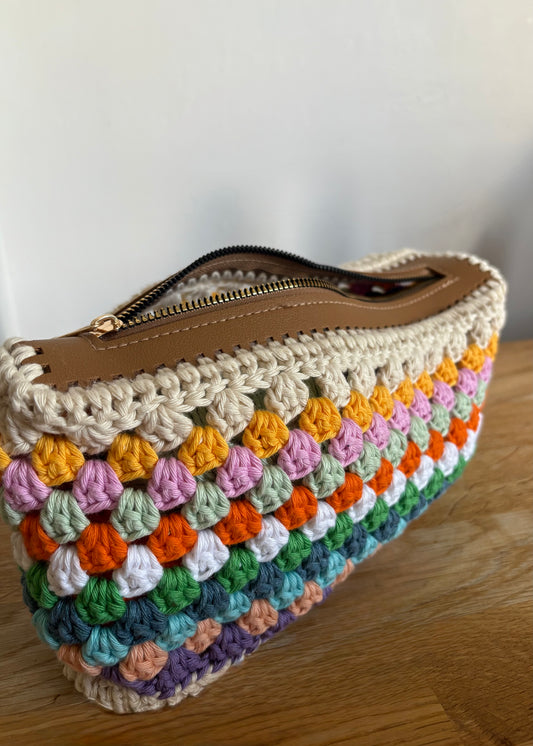 Granny Stitch Zipper Pouch crochet pattern - downloadable PDF