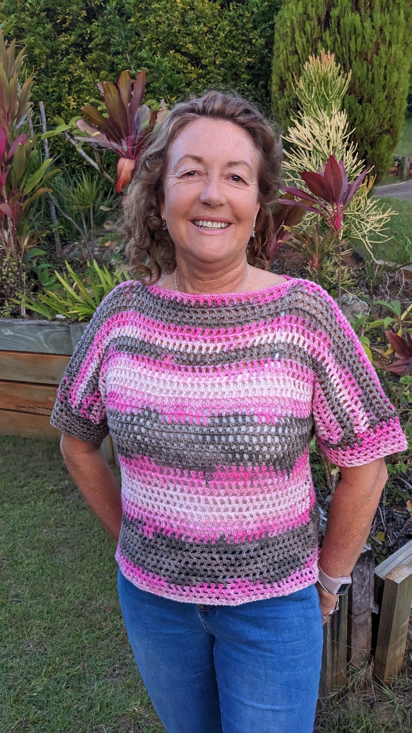 Sea Breeze Tee - beginner friendly crochet pattern - downloadable PDF / Quick crochet project