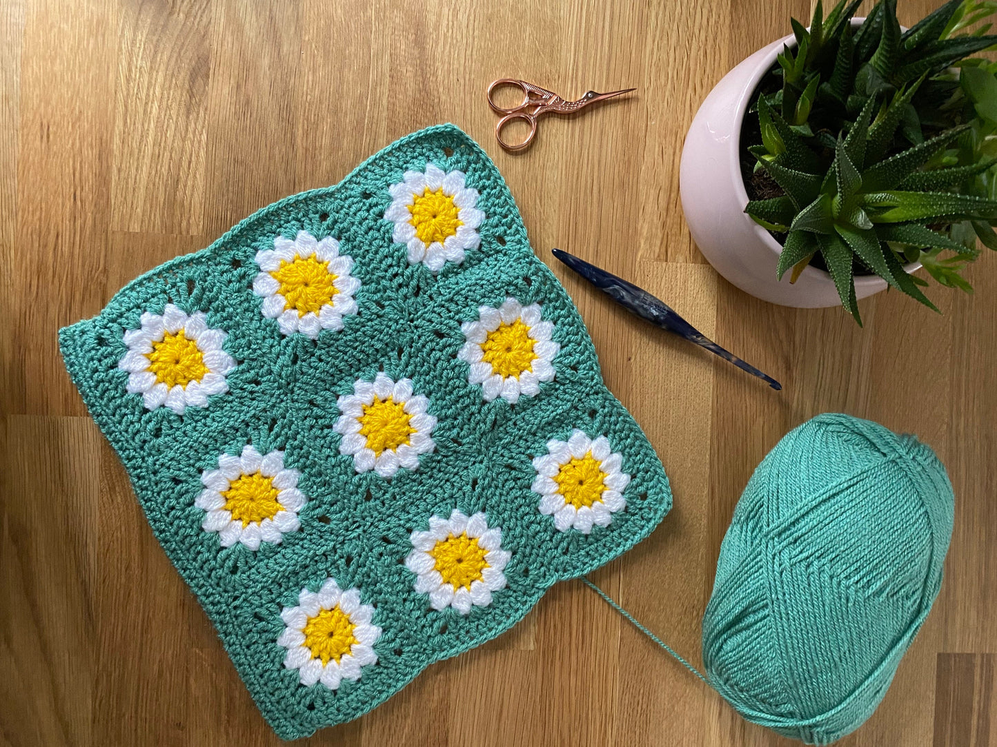 Daisy tote bag crochet pattern - downloadable PDF