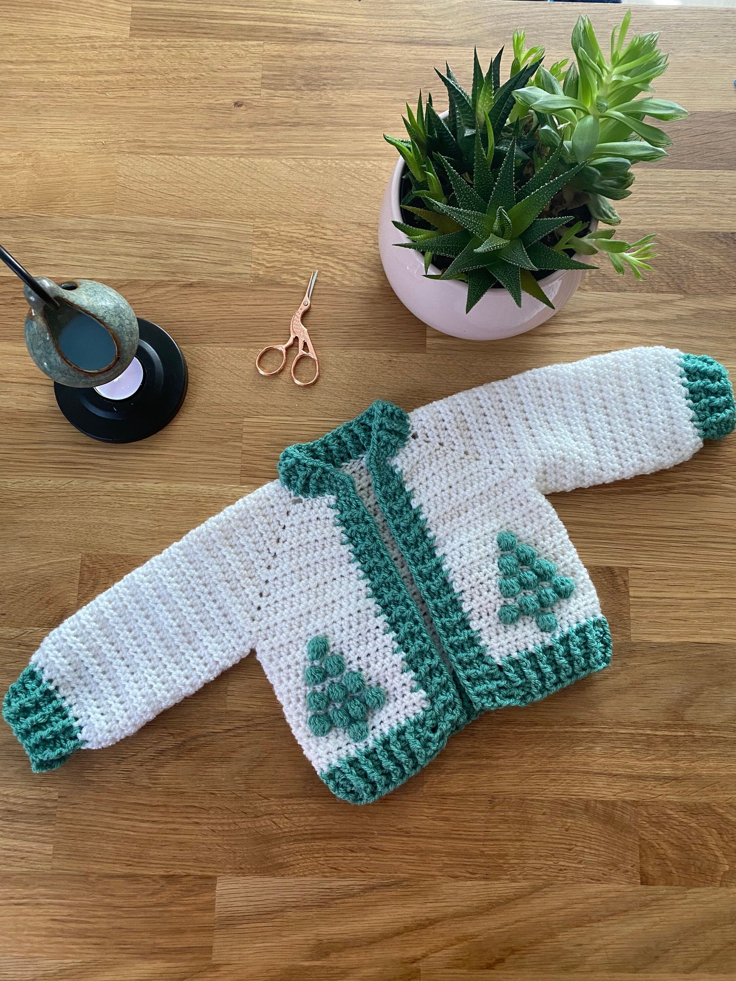 Christmas tree cardigan - crochet pattern - downloadable PDF