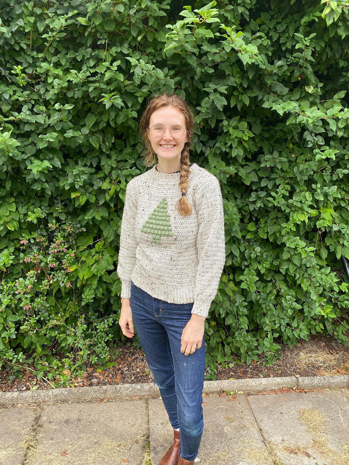 Christmas Tree Jumper - Adult crochet pattern - downloadable PDF