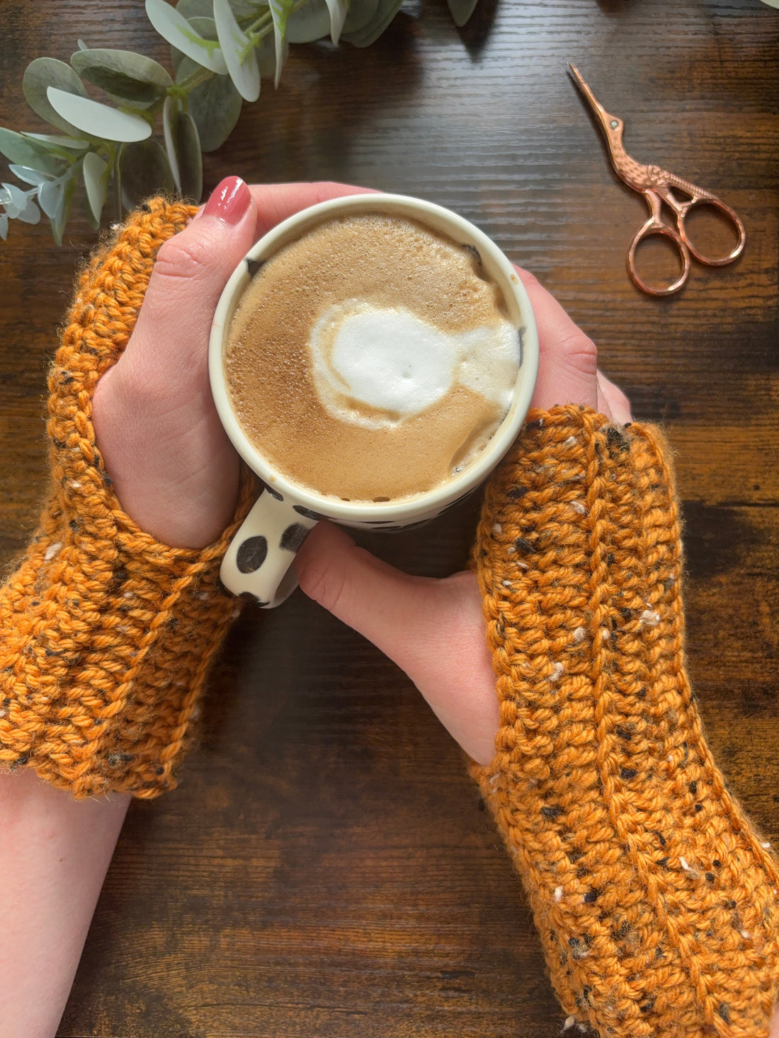 Fingerless gloves - pattern for complete beginners