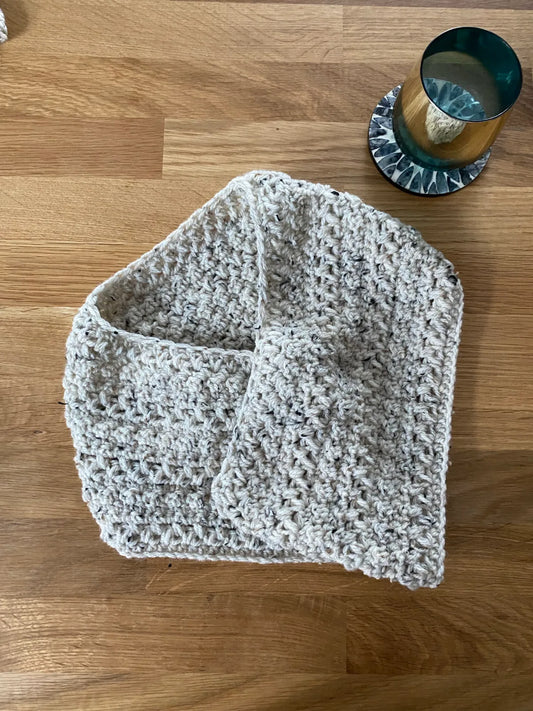 Textured snuggly cowl