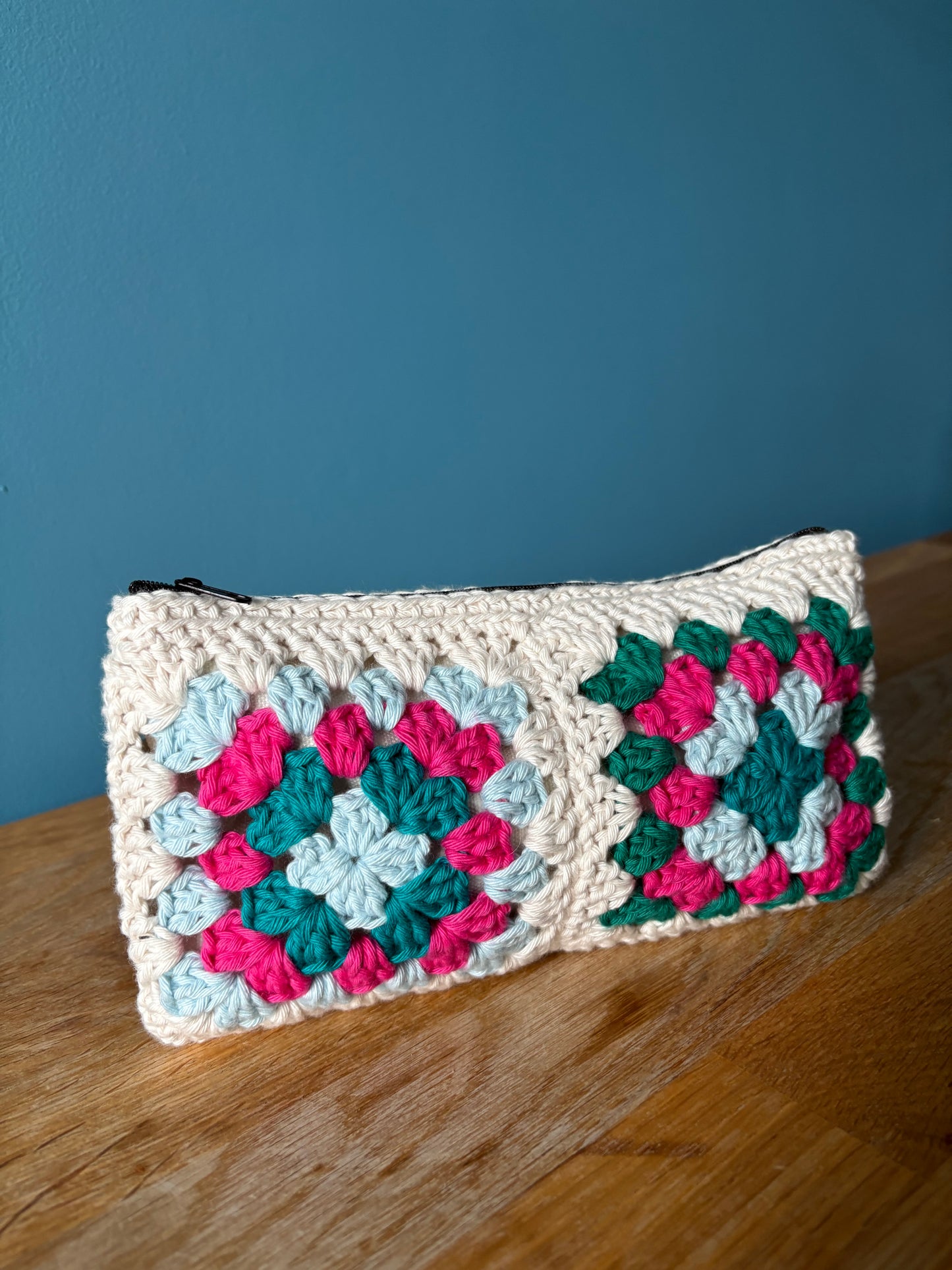 Granny Square Canvas Pouch crochet pattern - downloadable PDF