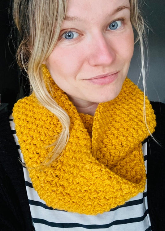 Berry cosy snood/cowl crochet pattern - downloadable PDF