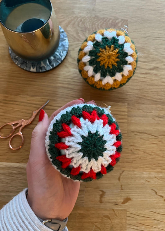 Christmas bauble crochet pattern - downloadable PDF